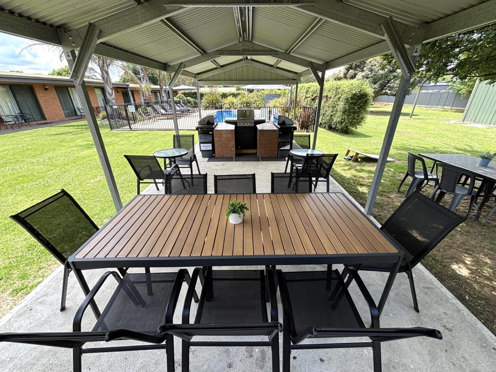 Alexandra Motor Inn Luaran gambar